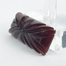 Load image into Gallery viewer, Original 1940's Carved Bakelite Bar Brooch in Burgundy