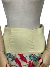 Load image into Gallery viewer, Original 1940’s Novelty Print Summer Linen Suit Featuring the Island of Jamaica - Bust 36 38