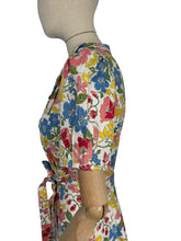 Load image into Gallery viewer, Original 1940's Full Length Floral Textured Cotton House Coat - Great Summer Maxi Dress - Bust 36