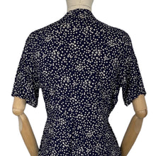Load image into Gallery viewer, Original 1940's Classic Cotton Day Dress in Blue and White Print - Bust 38 40 *