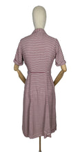 Load image into Gallery viewer, Original 1940’s CC41 Burgundy and White Floppy Cotton Day Dress with Pockets - Bust 36