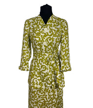 Load image into Gallery viewer, Original Late 1940’s Early 1950’s Two Steeples Moyashel Linen Belted Suit in Green and White - Bust 32 33 *