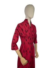 Load image into Gallery viewer, Original 1950's Red and Black Novelty Print Arrow Head Wiggle Dress by Linzi Line in Liberty of London Silk - Bust 34