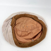 Load image into Gallery viewer, Original 1950’s Grey and Brown Velvet Hat with Bow Trim