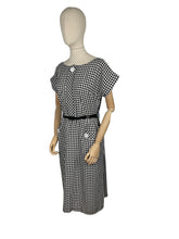 Load image into Gallery viewer, Original 1950's 1960's Black and White Houndstooth Check Wiggle Dress with Pockets - Bust 38 *