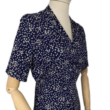 Load image into Gallery viewer, Original 1940's Classic Cotton Day Dress in Blue and White Print - Bust 38 40 *