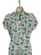 Load image into Gallery viewer, Original 1940’s Cold Rayon Day Dress in Green and White Flower and Spiderweb Print - Bust 34