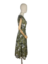 Load image into Gallery viewer, Original 1950’s Floral Cotton Belted Day Dress with Full Circle Skirt - Bust 36 38 *