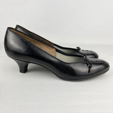 Load image into Gallery viewer, Original 1950's Deadstock Black Leather Court Shoes with Bow Detail - UK 5 *