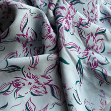 Load image into Gallery viewer, Original 1940's Crepe Dressmaking Fabric Duck Egg Blue, Emerald Green and Magenta Pink - 35" x 208" *