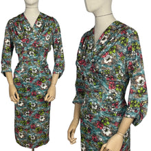 Load image into Gallery viewer, Beautiful Vintage Jeannie Brand Jersey Bold Floral Wiggle Dress - Bust 38 40