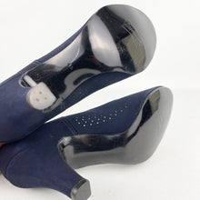 Load image into Gallery viewer, Original 1940's 1950's Deadstock Blue Suede Court Shoes with Punch Detail - UK 4.5