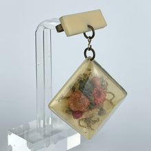 Load image into Gallery viewer, Original 1940's 1950's Plastic Bar Brooch with Dried Flower Droplet *