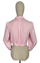 Load image into Gallery viewer, Original 1940's Pale Pink Long Sleeved Blouse with Neat Collar - Bust 34 35