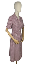 Load image into Gallery viewer, Original 1940’s CC41 Burgundy and White Floppy Cotton Day Dress with Pockets - Bust 36
