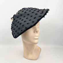 Load image into Gallery viewer, Original 1950's Black and White Pancake Hat in Grosgrain and Velvet - Great New Look Design