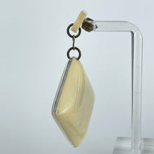 Load image into Gallery viewer, Original 1940's 1950's Plastic Bar Brooch with Dried Flower Droplet *