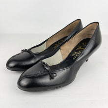 Load image into Gallery viewer, Original 1950's Deadstock Black Leather Court Shoes with Bow Detail - UK 5 *