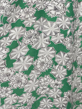 Load image into Gallery viewer, Original 1940’s Cold Rayon Day Dress in Green and White Flower and Spiderweb Print - Bust 34