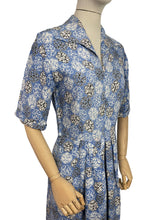 Load image into Gallery viewer, Original 1940's CC41 Heavy Linen Dress in Blue, Black and White - Bust 35 36