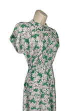 Load image into Gallery viewer, Original 1940’s Cold Rayon Day Dress in Green and White Flower and Spiderweb Print - Bust 34