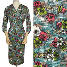 Load image into Gallery viewer, Beautiful Vintage Jeannie Brand Jersey Bold Floral Wiggle Dress - Bust 38 40