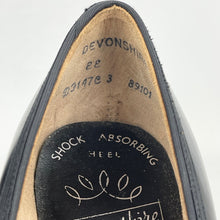 Load image into Gallery viewer, Original 1940's 1950's Deadstock Black Leather Court Shoes with Bow Detail  - UK Narrow 3 *
