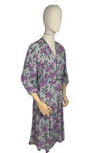 Load image into Gallery viewer, Original 1940's Volup Grey and Pink Floral Day Dress - Bust 40 42 *