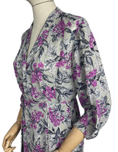 Load image into Gallery viewer, Original 1940's Volup Grey and Pink Floral Day Dress - Bust 40 42 *
