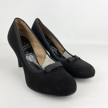 Load image into Gallery viewer, Original 1940's 1950's Deadstock Black Suede Court Shoes with Bow Detail - UK 5