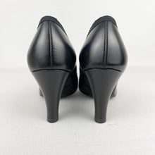 Load image into Gallery viewer, Original 1940's 1950's Deadstock Black Leather Court Shoes with Bow Detail  - UK Narrow 3 *
