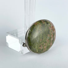 Load image into Gallery viewer, Vintage Sterling Silver Green and Pink Moss Agate Brooch