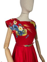 Load image into Gallery viewer, Original 1950’s Down’s of London Novelty Print Dress with Basket Print 32 34