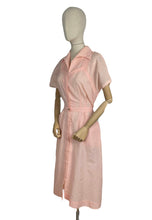 Load image into Gallery viewer, Original Late 1950's Pink Seersucker Zip Front Day Dress - Bust 40 42 *