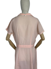 Load image into Gallery viewer, Original Late 1950's Pink Seersucker Zip Front Day Dress - Bust 40 42 *