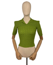 Load image into Gallery viewer, 1940's Reproduction Twisted Cable and Rib Jumper in Primavera Green Pure Wool - Bust 32 33 34