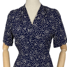 Load image into Gallery viewer, Original 1940's Classic Cotton Day Dress in Blue and White Print - Bust 38 40 *