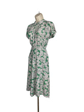 Load image into Gallery viewer, Original 1940’s Cold Rayon Day Dress in Green and White Flower and Spiderweb Print - Bust 34