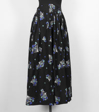 Load image into Gallery viewer, 1950s Black Cotton Novelty Print Skirt with Fans - W27 28