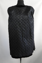 Load image into Gallery viewer, 1940s Black Velvet Evening Jacket with Soutache and Sequins - B38/40
