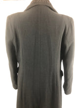 Load image into Gallery viewer, 1940s 11011 Volup Black Wool Coat - B44 46