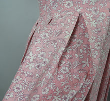 Load image into Gallery viewer, 1940s Pink and White Floral Cotton Summer Dress - B34/35