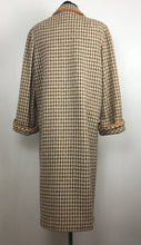 Load image into Gallery viewer, 1950s Houndstooth Check Coat in Orange, Black and Cream - B38/39