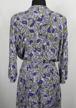 Load image into Gallery viewer, 1940s Purple and Chartreuse Crepe Dress - B40 42