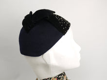 Load image into Gallery viewer, 1930s Navy Felt and Black Velvet Beaded Evening Hat