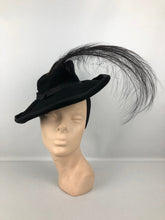 Load image into Gallery viewer, 1940s Wide Black Felt Hat With Huge Feather Trim