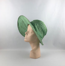 Load image into Gallery viewer, RESERVED FOR LOU - 1920s 1930s Green and Pink Fabric Sun Hat - Beach Wear