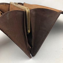 Load image into Gallery viewer, 1930s 1940s Brown Leather Clutch Bag - Ostrich Skin