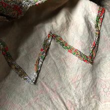 Load image into Gallery viewer, Original 1930s Vibrant Paisley Evening Jacket - Coat - UK Bust 36"