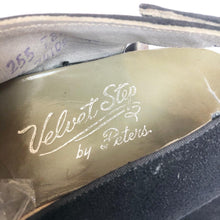 Load image into Gallery viewer, 1940s Velvet Step Black Suede Flat Shoes - UK 3.5 or 4